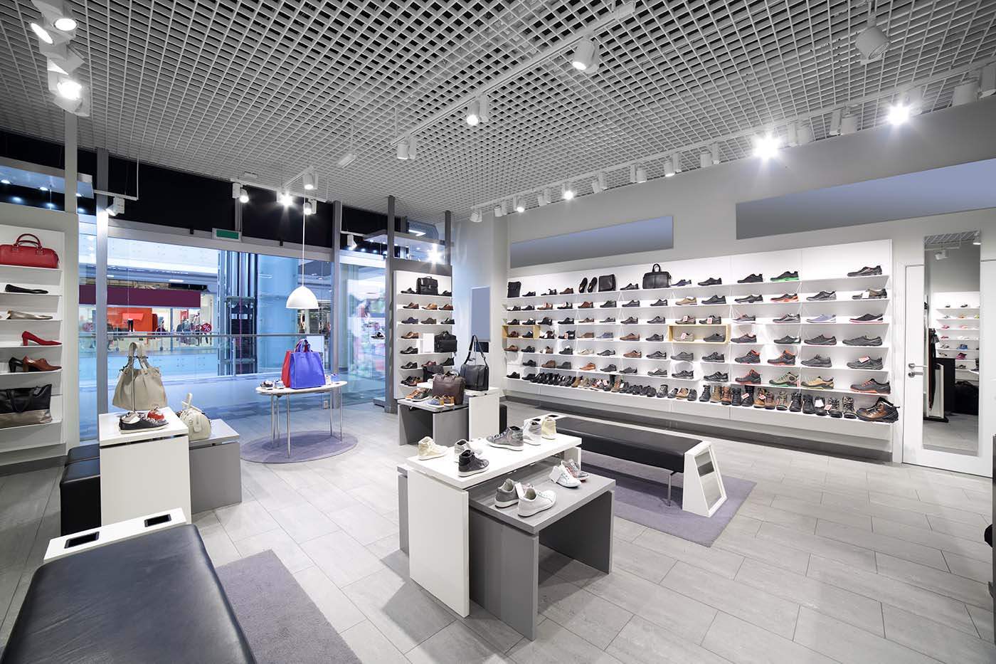 Lighting & Visual Merchandising​